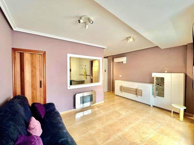 2 bedroom Apartment for sale in Torrevieja - € 145,000 (Ref: 9824725)