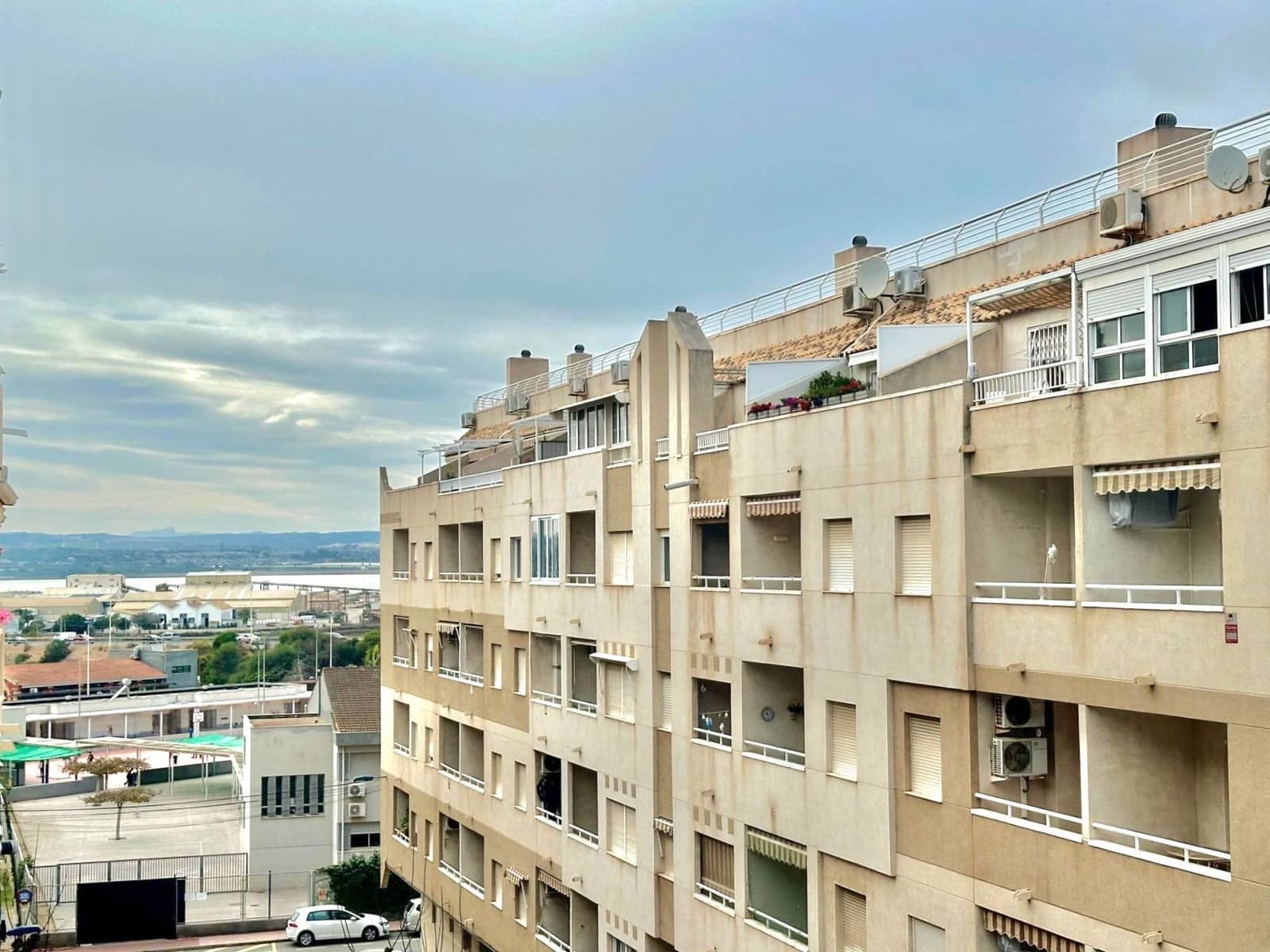 2 soverom Leilighet til salgs i Torrevieja - € 145 000 (Ref: 9824725)