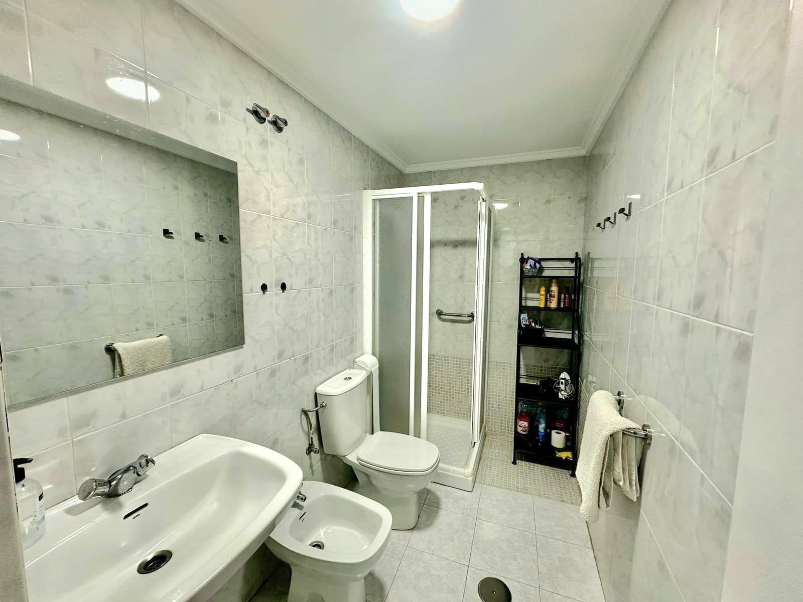 Estudio en Torrevieja en venta con piscina - 90.000 € (Ref: 9826181)