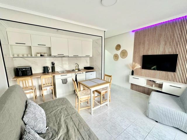 Studio til salgs i Torrevieja med svømmebasseng - € 90 000 (Ref: 9826181)