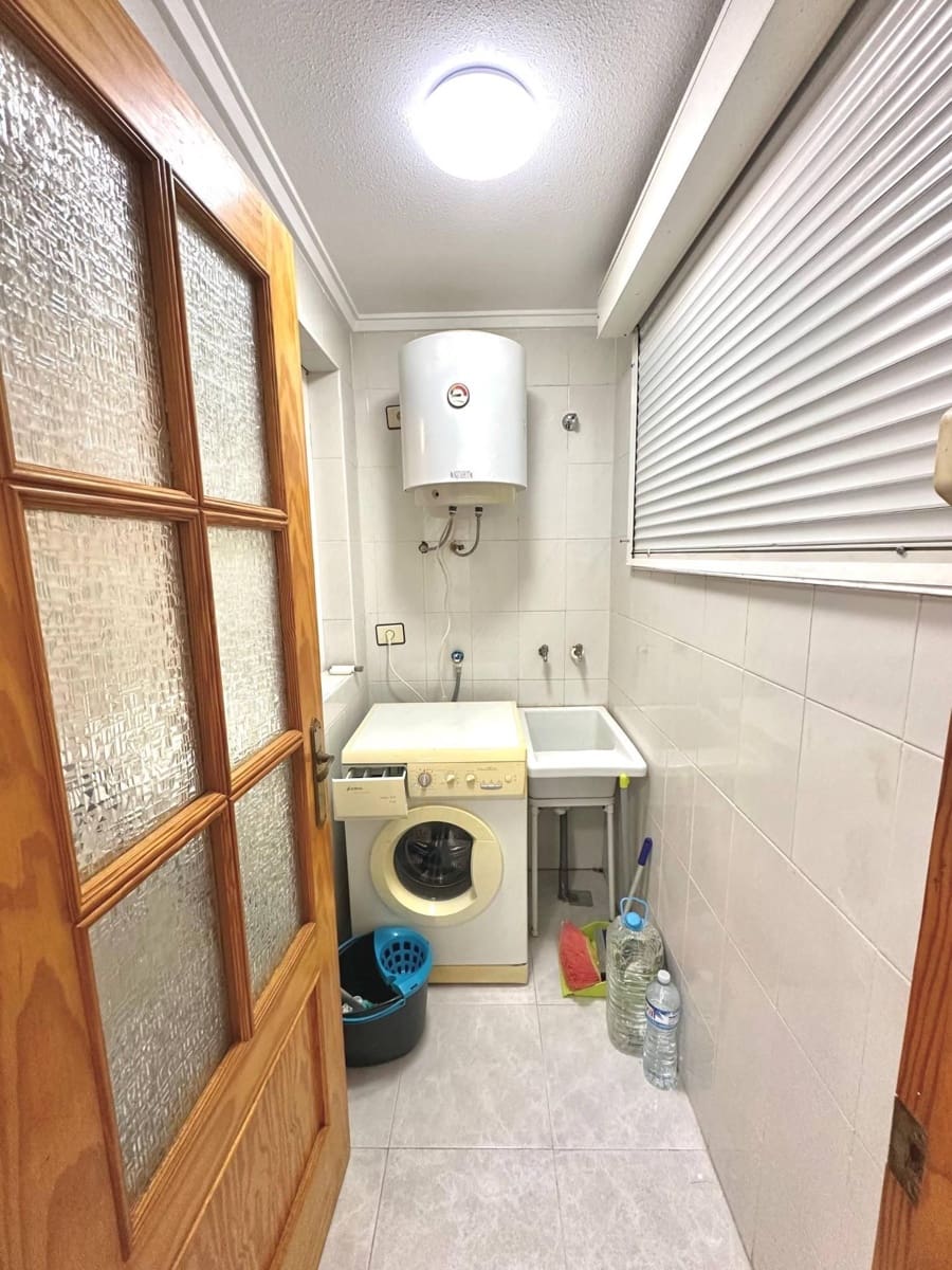 2 sypialnia Apartament na sprzedaż w Torrevieja - 142 000 € (Ref: 9826182)