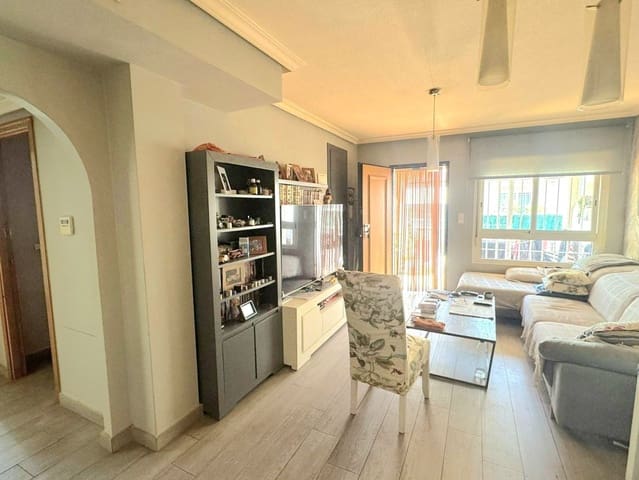 3 Zimmer Doppelhaus zu verkaufen in La Marina, Elche / Elx mit Pool Garage - 266.900 € (Ref: 9828299)