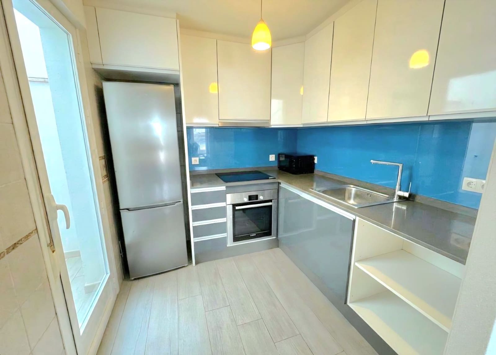 3 makuuhuone Paritalo myytävänä paikassa La Marina mukana uima-altaan 
autotalli - 266 900 € (Ref: 9828299)
