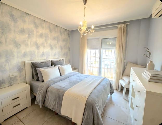 3 Zimmer Doppelhaus zu verkaufen in La Marina, Elche / Elx mit Pool Garage - 266.900 € (Ref: 9828299)