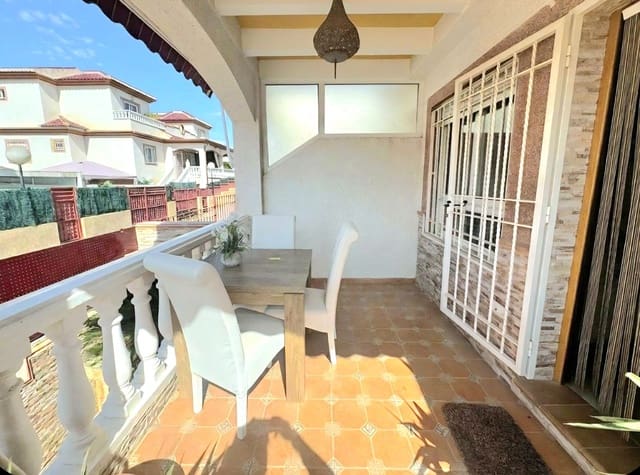 3 Zimmer Doppelhaus zu verkaufen in La Marina, Elche / Elx mit Pool Garage - 266.900 € (Ref: 9828299)