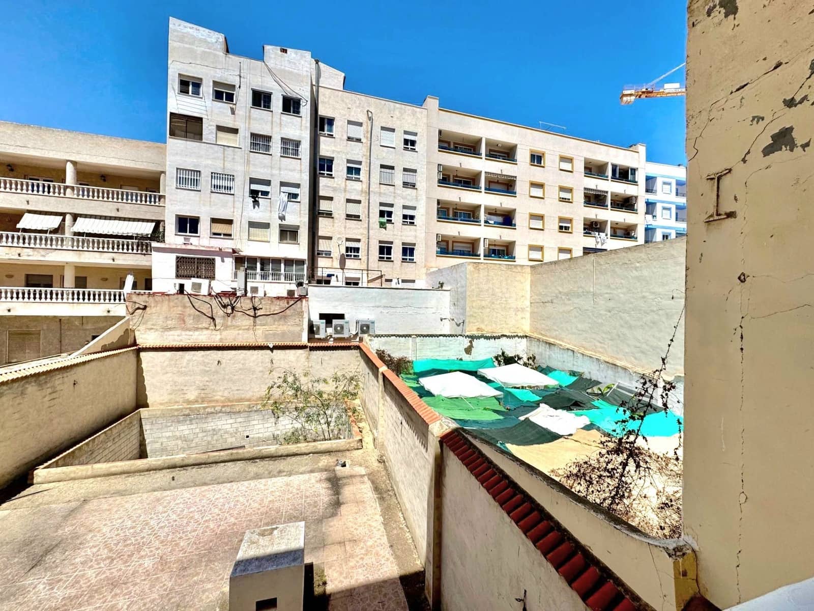 Apartamento de 2 habitaciones en Torrevieja en venta - 129.000 € (Ref: 9835253)