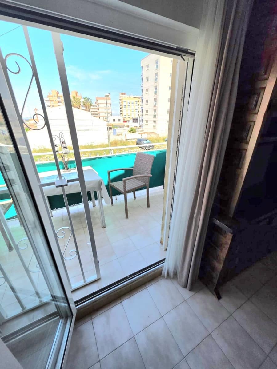1 soverom Bungalow til salgs i Torrevieja med garasje - € 104 900 (Ref: 9842148)