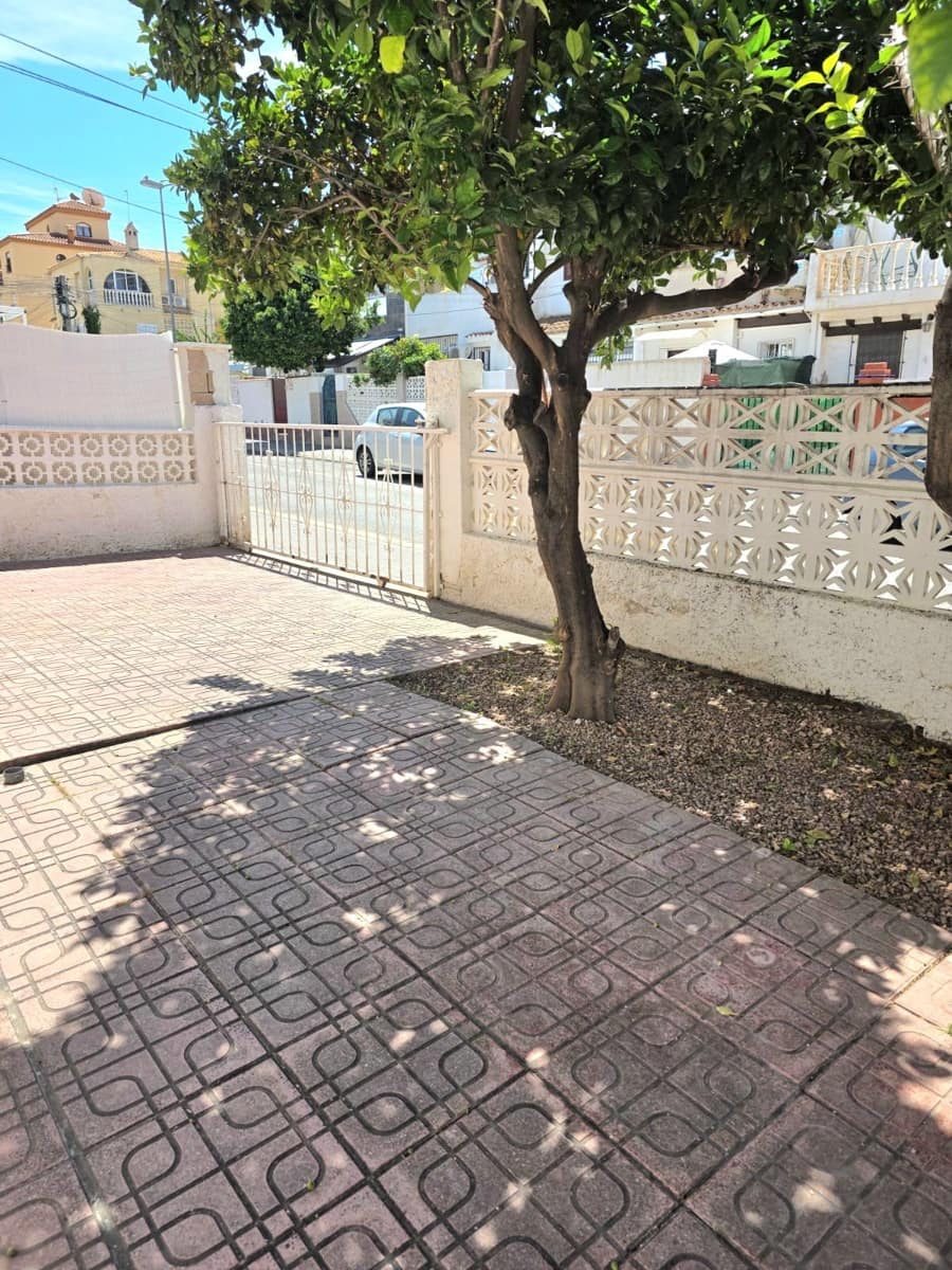 1 soverom Bungalow til salgs i Torrevieja med garasje - € 104 900 (Ref: 9842148)