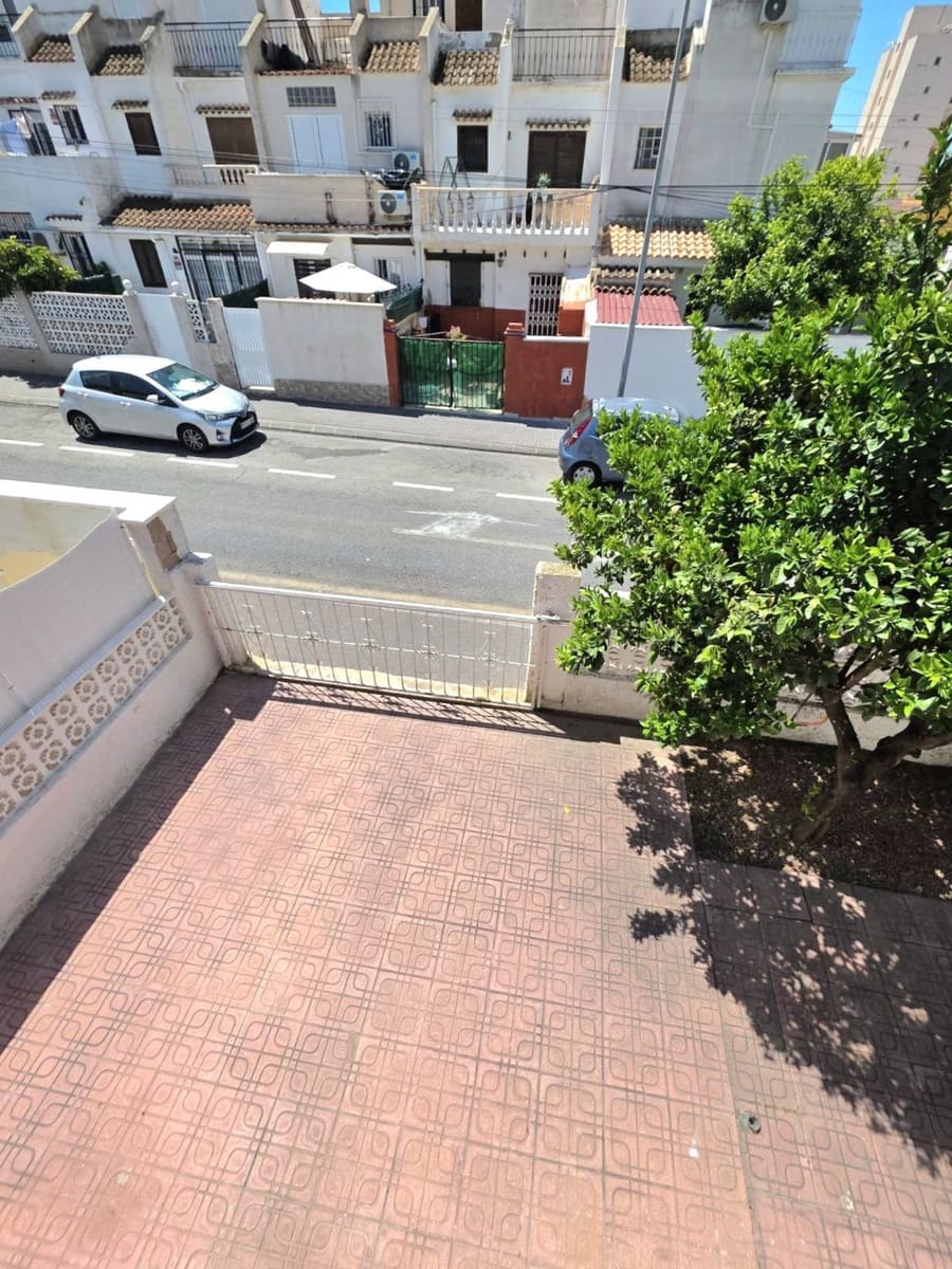 1 soverom Bungalow til salgs i Torrevieja med garasje - € 104 900 (Ref: 9842148)