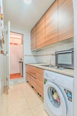 1 slaapkamer Appartement te koop in Torrevieja met zwembad - € 99.900 (Ref: 9844918)