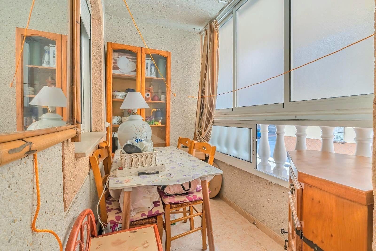 1 slaapkamer Appartement te koop in Torrevieja met zwembad - € 99.900 (Ref: 9844918)