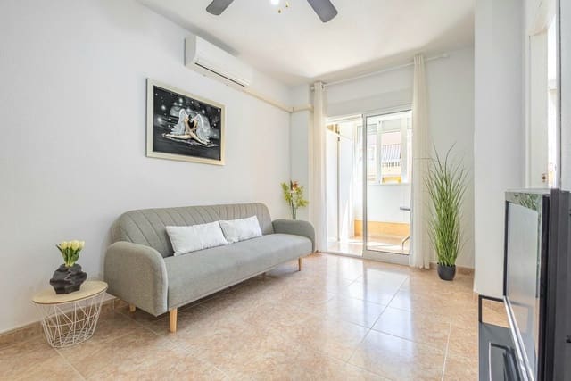 1 soverom Leilighet til salgs i Torrevieja med svømmebasseng garasje - € 124 000 (Ref: 9844921)