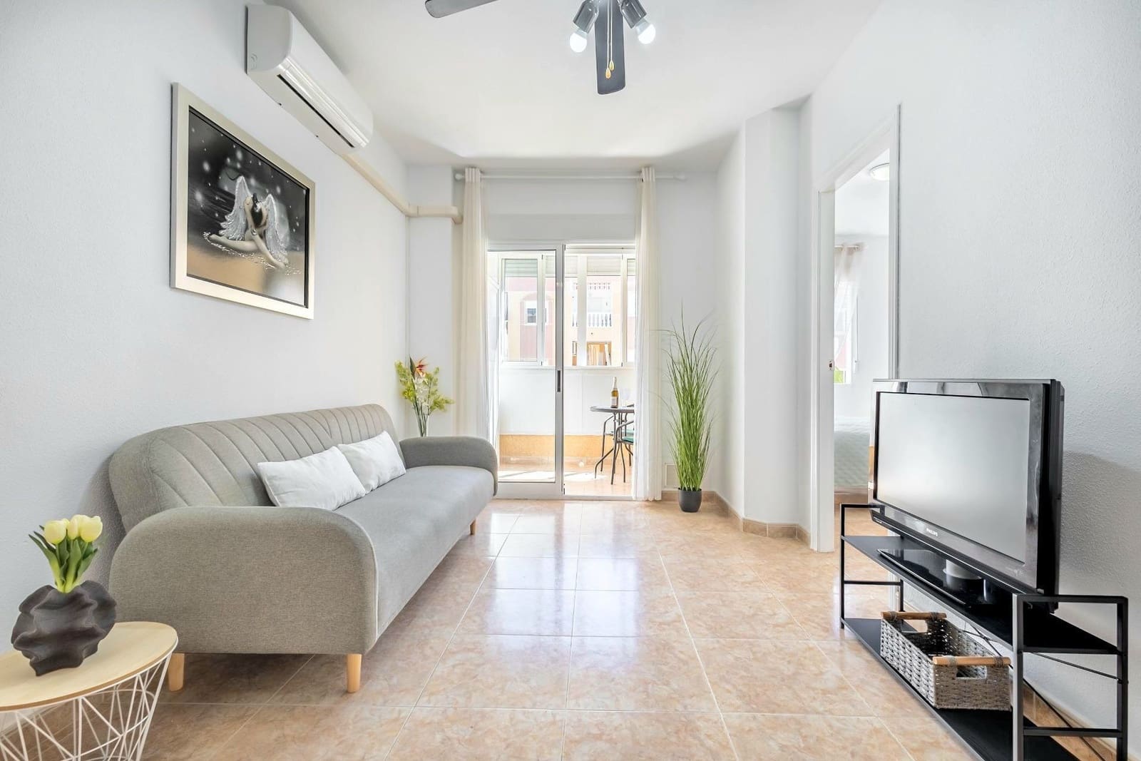1 soverom Leilighet til salgs i Torrevieja med svømmebasseng garasje - € 124 000 (Ref: 9844921)