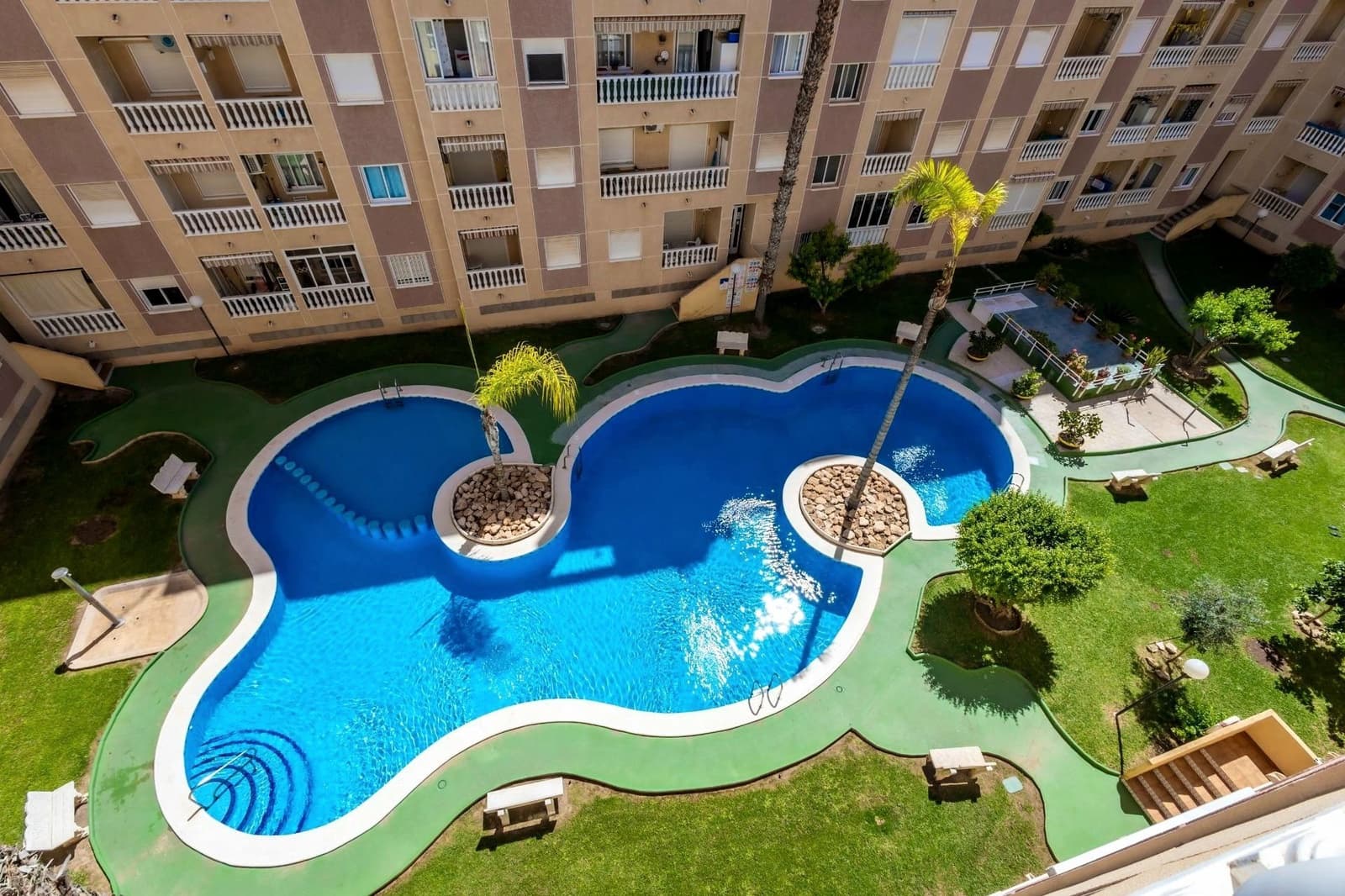 1 soverom Leilighet til salgs i Torrevieja med svømmebasseng garasje - € 124 000 (Ref: 9844921)