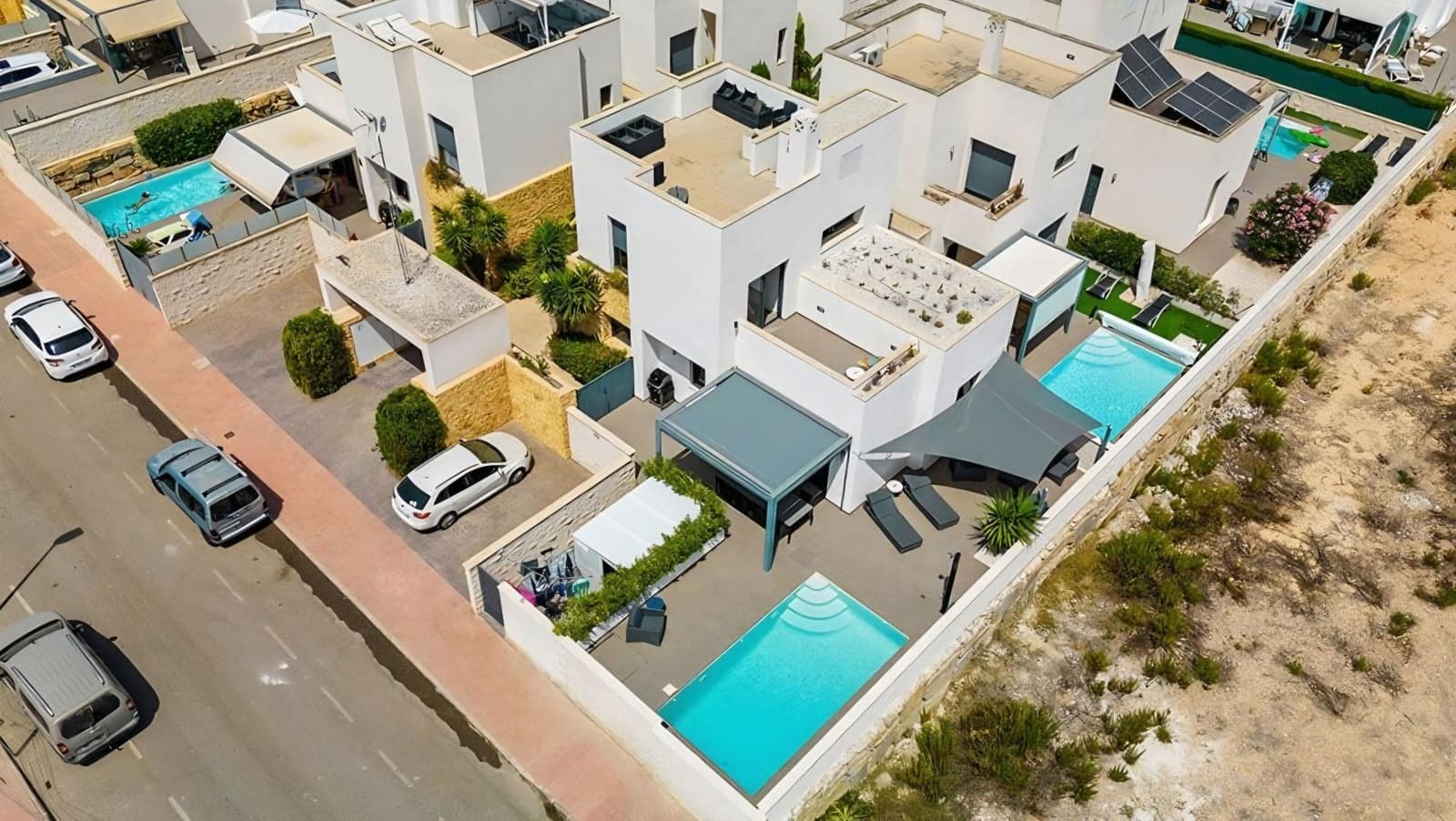 3 soverom Villa til salgs i Ciudad Quesada med svømmebasseng garasje - € 449 000 (Ref: 9849036)