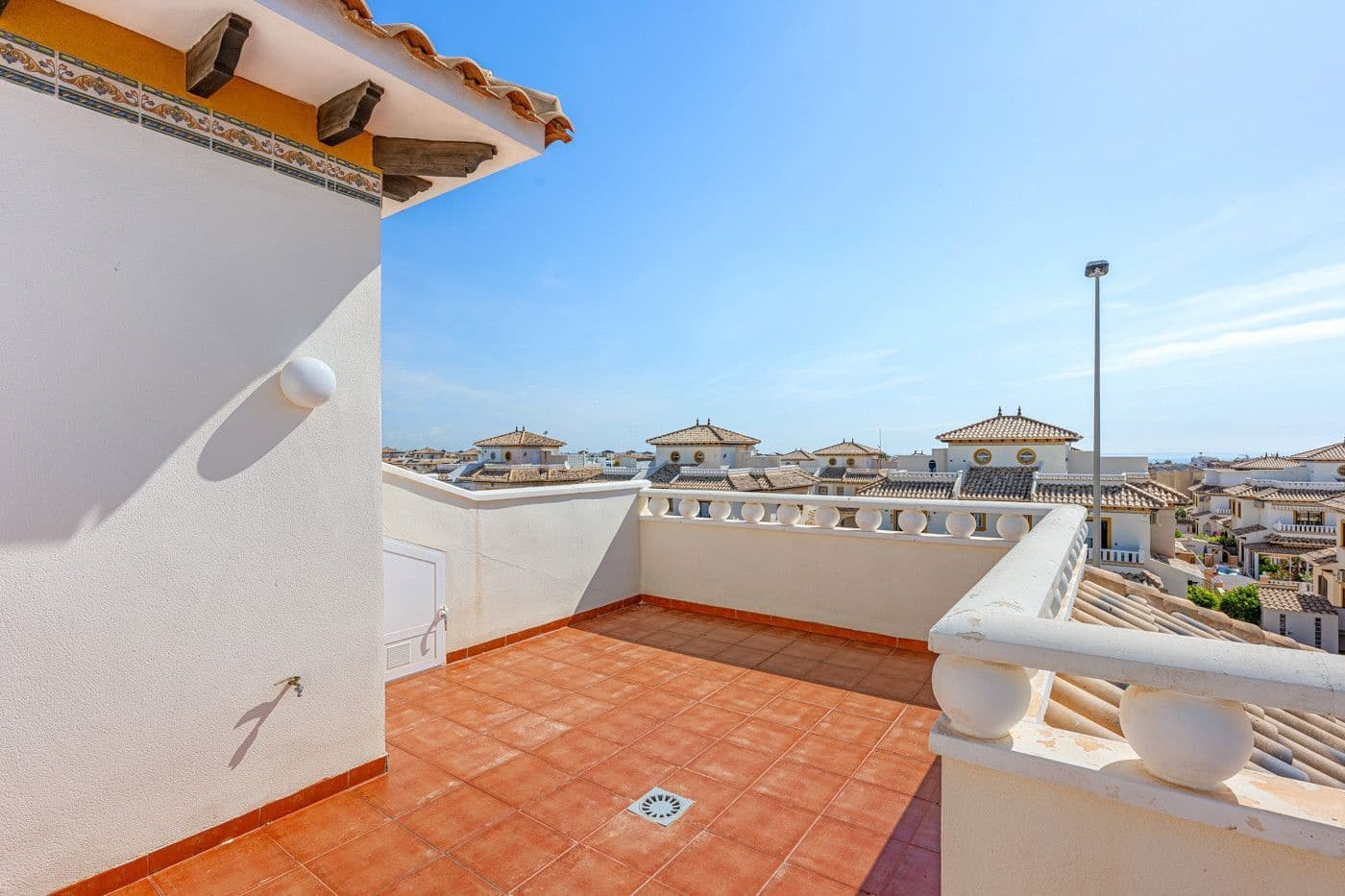 Pareado de 2 habitaciones en Orihuela Costa en venta con piscina garaje - 219.000 € (Ref: 9854981)