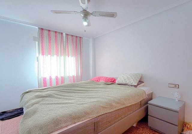 2 Zimmer Apartment zu verkaufen in Torrevieja mit Pool - 114.900 € (Ref: 9854982)