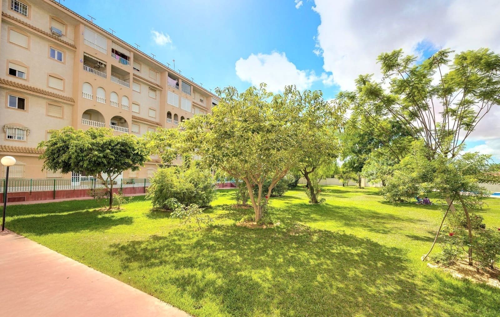 2 sypialnia Apartament na sprzedaż w Torrevieja z basenem - 114 900 € (Ref: 9854982)