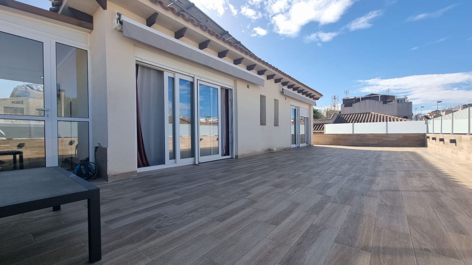 5 soverom Villa til salgs i Torrevieja med svømmebasseng garasje - € 499 000 (Ref: 9861562)