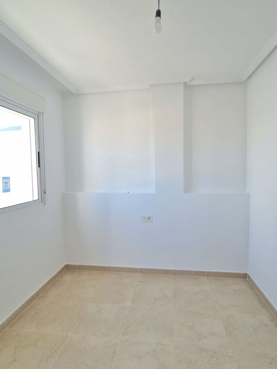 3 Zimmer Villa zu verkaufen in San Fulgencio mit Pool Garage - 275.000 € (Ref: 9866548)
