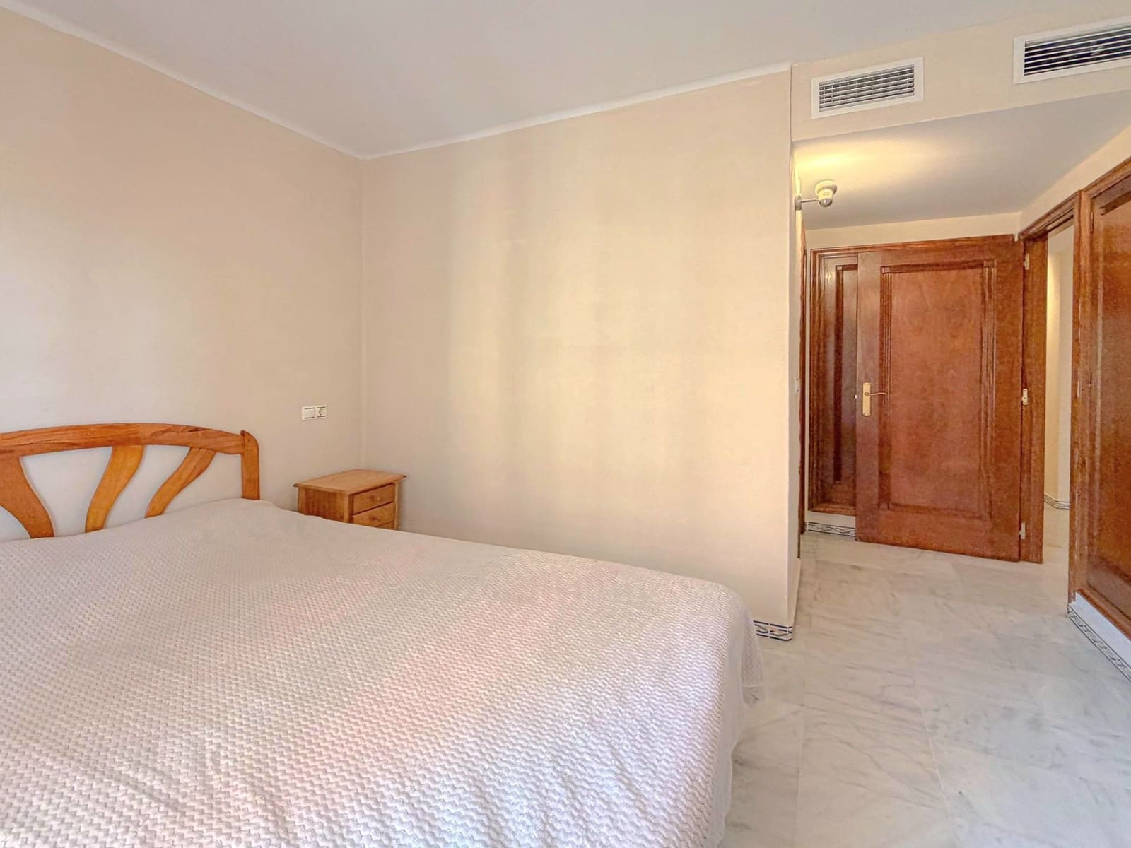 2 chambre Appartement à vendre à Torrevieja avec piscine - 184 500 € (Ref: 9868182)