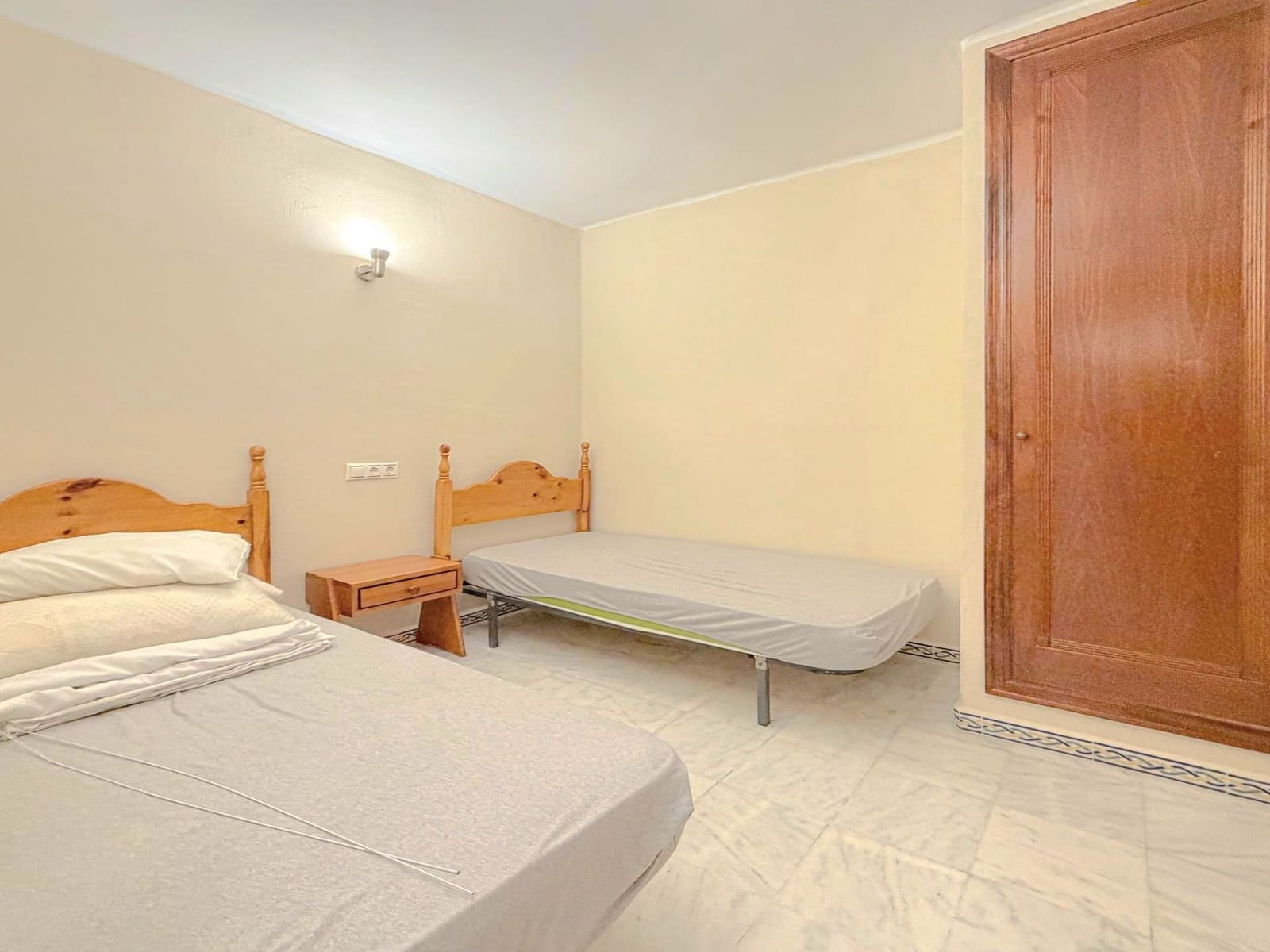 2 chambre Appartement à vendre à Torrevieja avec piscine - 184 500 € (Ref: 9868182)