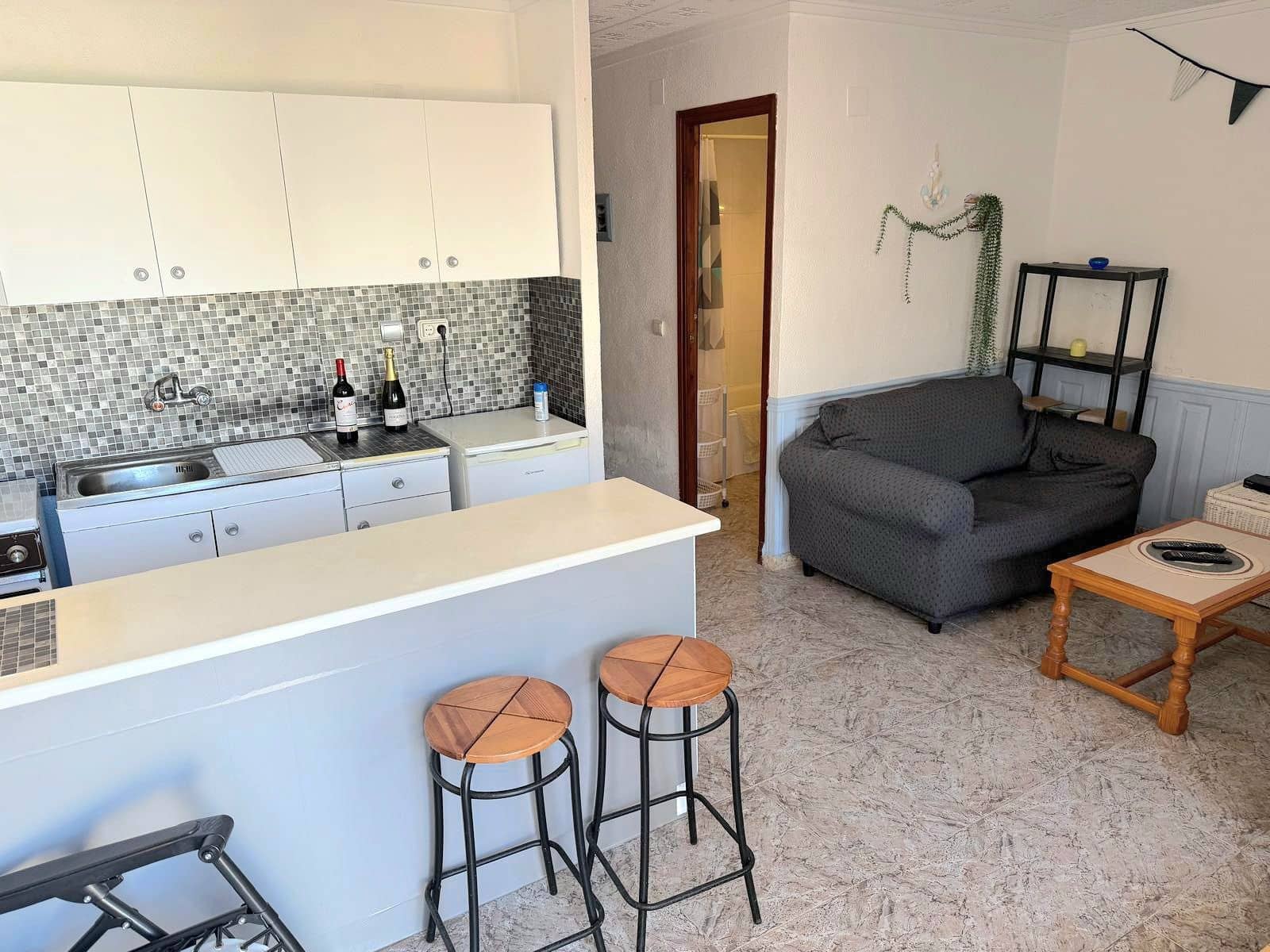 2 bedroom Bungalow for sale in Torrevieja - € 89,750 (Ref: 9872973)