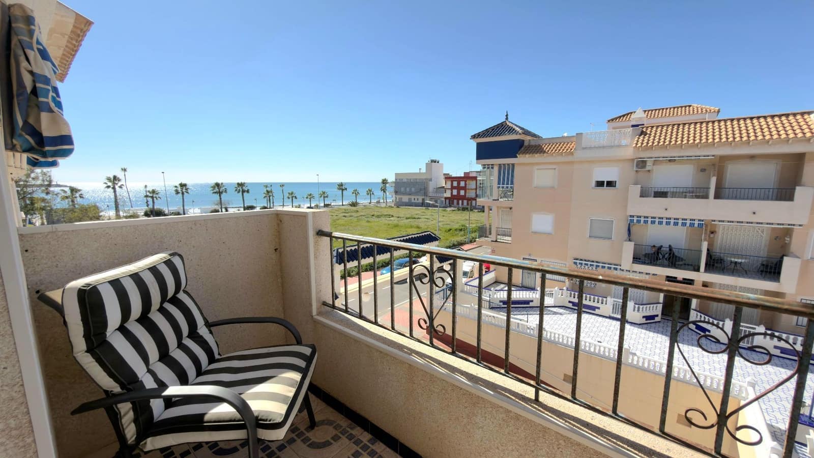 1 soveværelse Lejlighed til salg i Torrevieja med swimmingpool - € 124.900 (Ref: 9889762)
