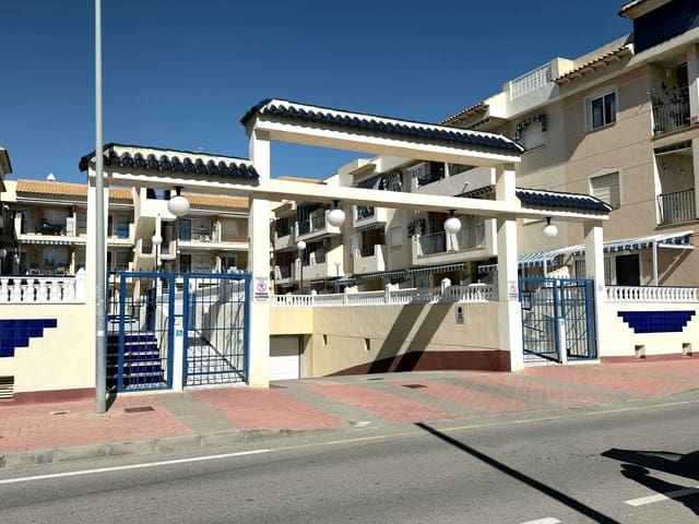 1 soveværelse Lejlighed til salg i Torrevieja med swimmingpool - € 124.900 (Ref: 9889762)