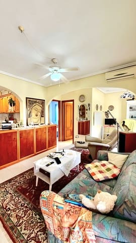 3 sypialnia Dom blizniak na sprzedaż w Torrevieja z basenem - 182 000 € (Ref: 9891700)