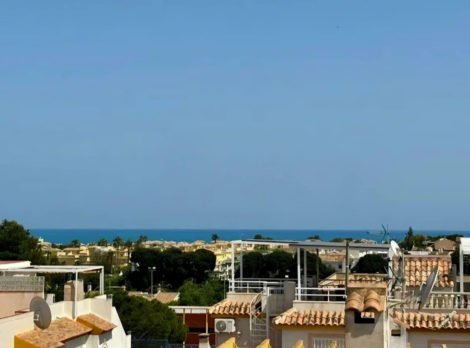 3 camera da letto Villetta Bifamiliare in vendita in Torrevieja con piscina - 182.000 € (Rif: 9891700)