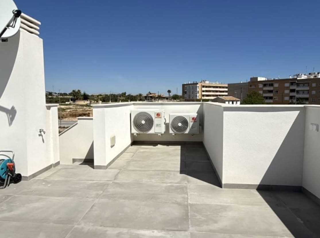 3 Zimmer Doppelhaus zu verkaufen in Los Montesinos mit Pool Garage - 329.900 € (Ref: 9898897)