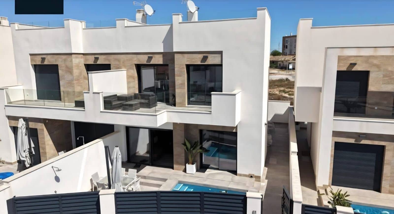 3 Zimmer Doppelhaus zu verkaufen in Los Montesinos mit Pool Garage - 329.900 € (Ref: 9898897)