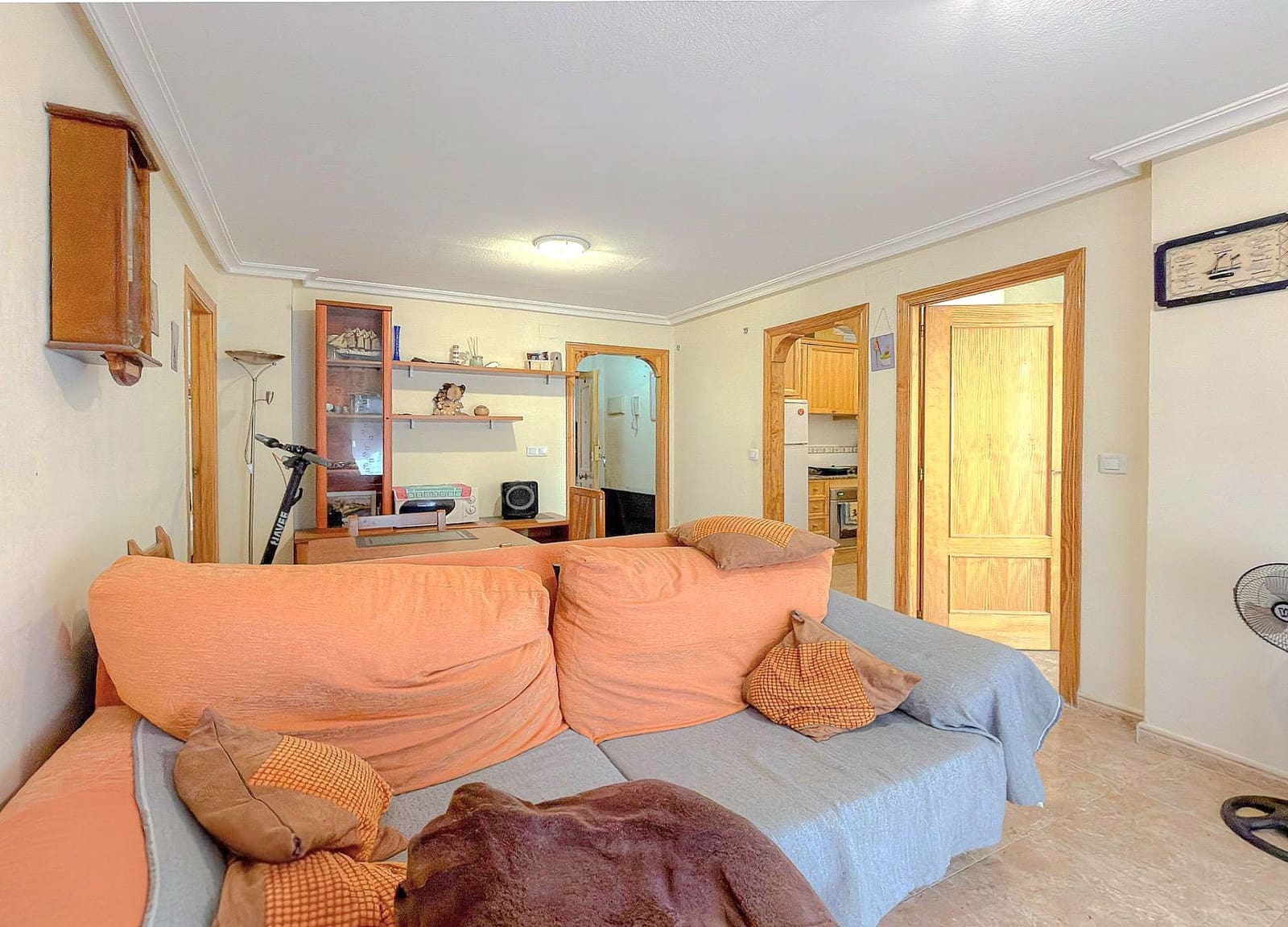 2 bedroom Apartment for sale in Torrevieja with garage - € 122,000 (Ref: 9900077)