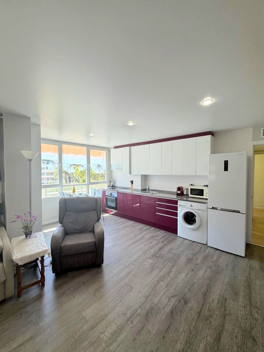 2 soverom Leilighet til salgs i Torrevieja - € 165 000 (Ref: 9902825)