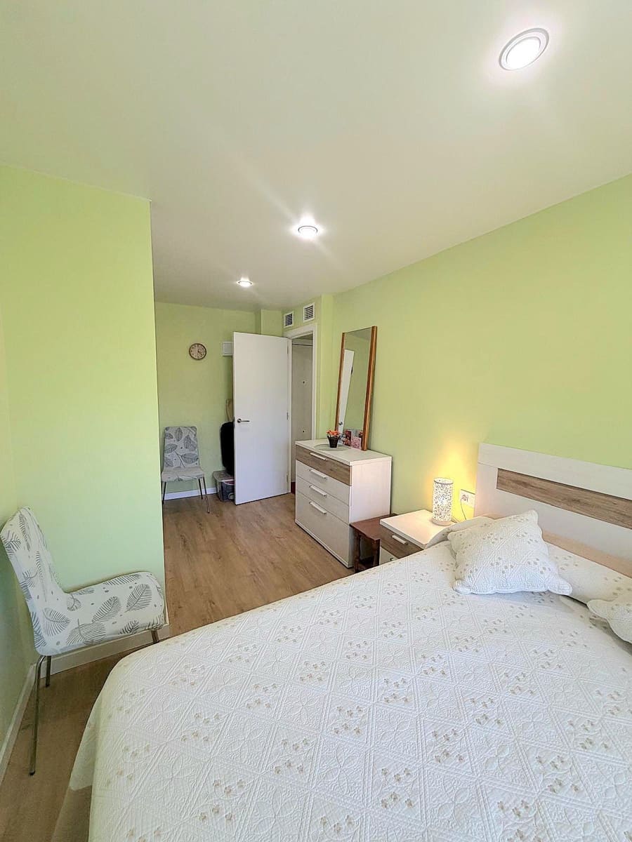 2 soverom Leilighet til salgs i Torrevieja - € 165 000 (Ref: 9902825)