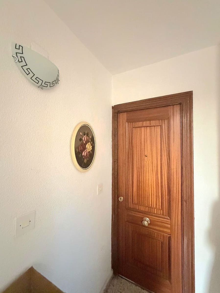 2 soverom Leilighet til salgs i Torrevieja - € 165 000 (Ref: 9902825)