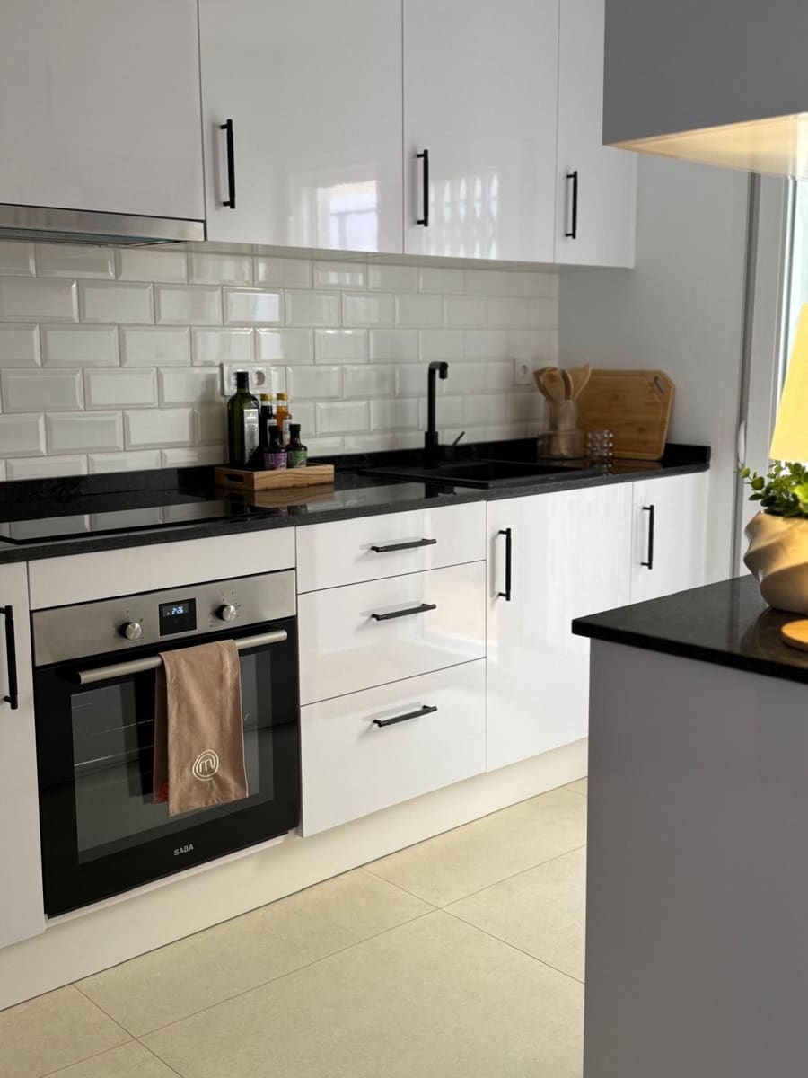 3 slaapkamer Appartement te koop in Torrevieja - € 169.000 (Ref: 9902826)