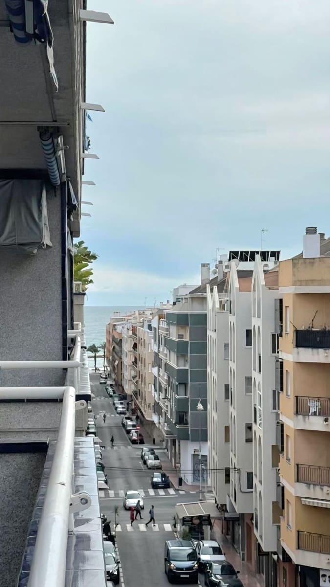 2 makuuhuone Huoneisto myytävänä paikassa Torrevieja - 139 000 € (Ref: 9910048)