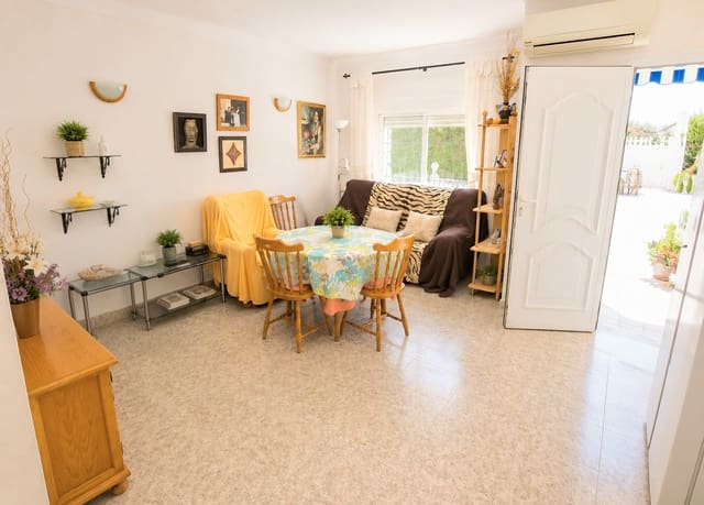 Bungalow de 2 habitaciones en Torrevieja en venta con garaje - 189.900 € (Ref: 9912523)