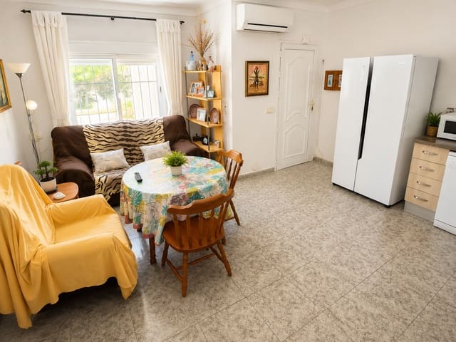 Bungalow de 2 habitaciones en Torrevieja en venta con garaje - 189.900 € (Ref: 9912523)