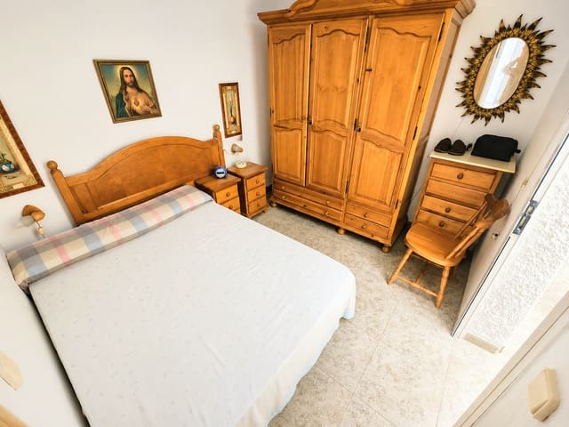 Bungalow de 2 habitaciones en Torrevieja en venta con garaje - 189.900 € (Ref: 9912523)