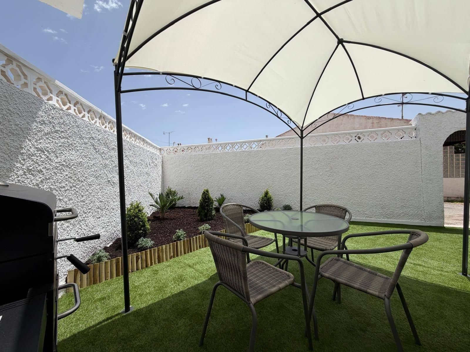 2 chambre Bungalow à vendre à Torrevieja - 115 000 € (Ref: 9915264)