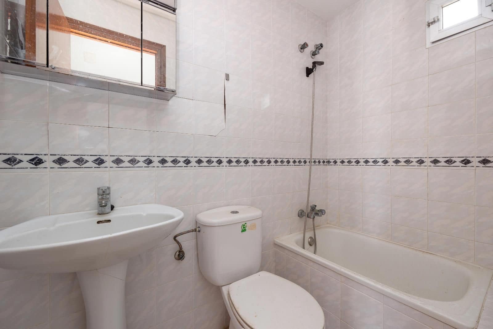 1 bedroom Penthouse for sale in Torrevieja - € 104,970 (Ref: 9916465)