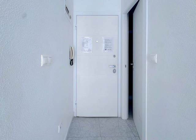 Studio til salg i Torrevieja - € 89.900 (Ref: 9919357)