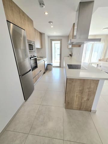 3 makuuhuone Kattohuoneisto myytävänä paikassa Villamartin, Orihuela mukana uima-altaan 
autotalli - 348 000 € (Ref: 9926797)