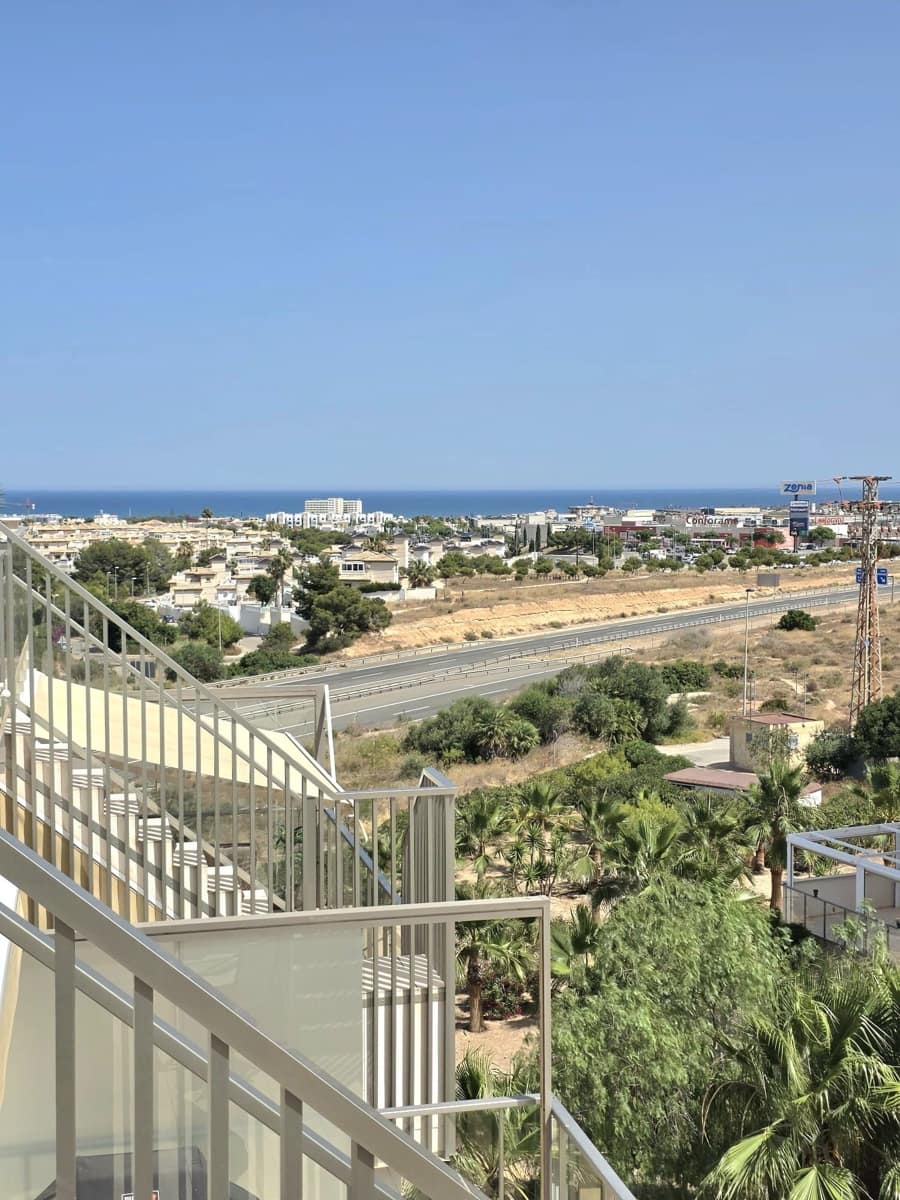 3 soveværelse Penthouse til salg i Orihuela Costa med swimmingpool garage - € 348.000 (Ref: 9926797)