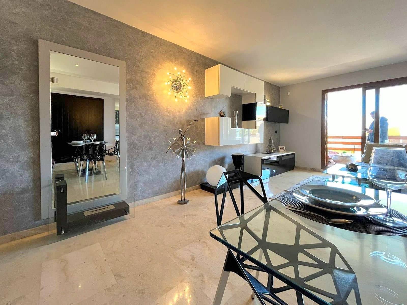 2 bedroom Penthouse for sale in Torrevieja with pool garage - € 320,000 (Ref: 9930115)
