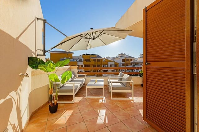 2 soveværelse Penthouse til salg i Punta Prima, Torrevieja med swimmingpool garage - € 276.000 (Ref: 9930134)