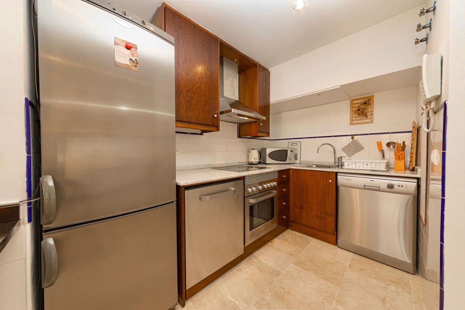 2 bedroom Penthouse for sale in Torrevieja with pool garage - € 276,000 (Ref: 9930134)